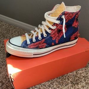 CONVERSE womens collector’s shoe